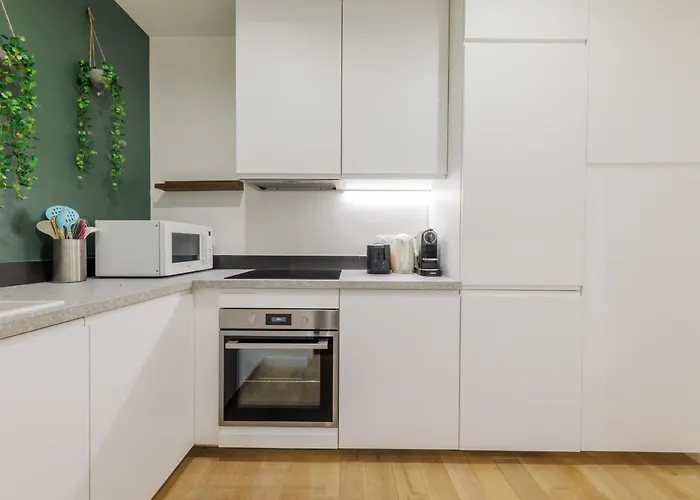 Authentic - 2p - Eiffel Tower Apartment