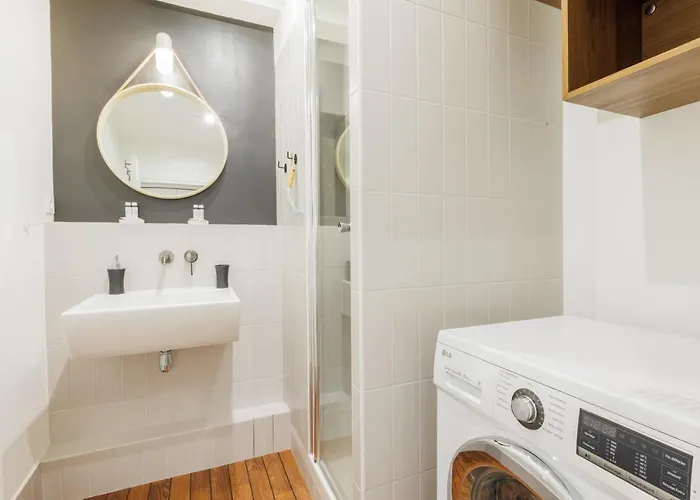 Authentic - 2p - Eiffel Tower Paris